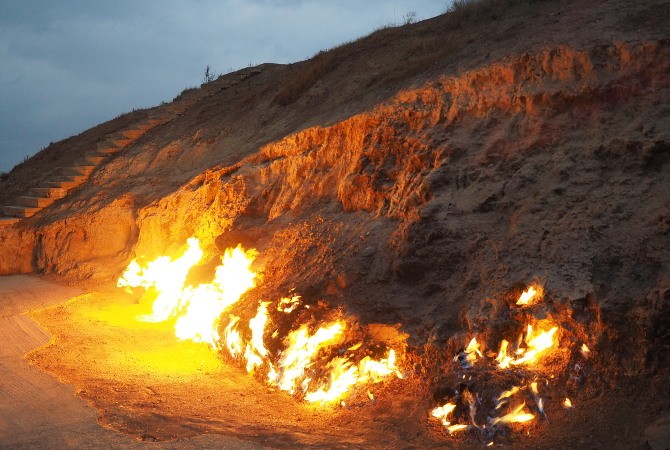 Discover the Wonders of Yanar Dag – The Burning Mountain in Azerbaijan