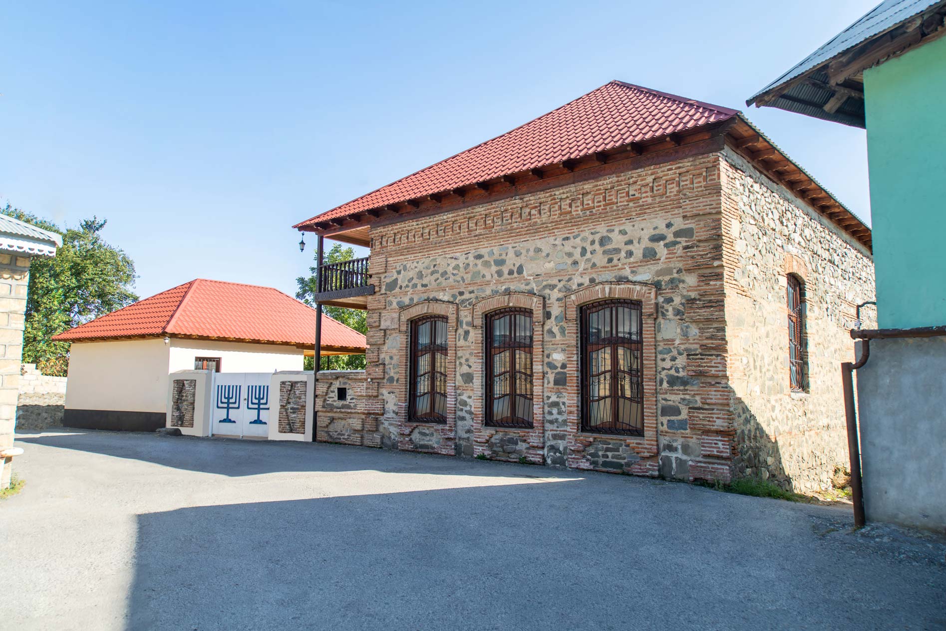 Jewish sites in Oghuz