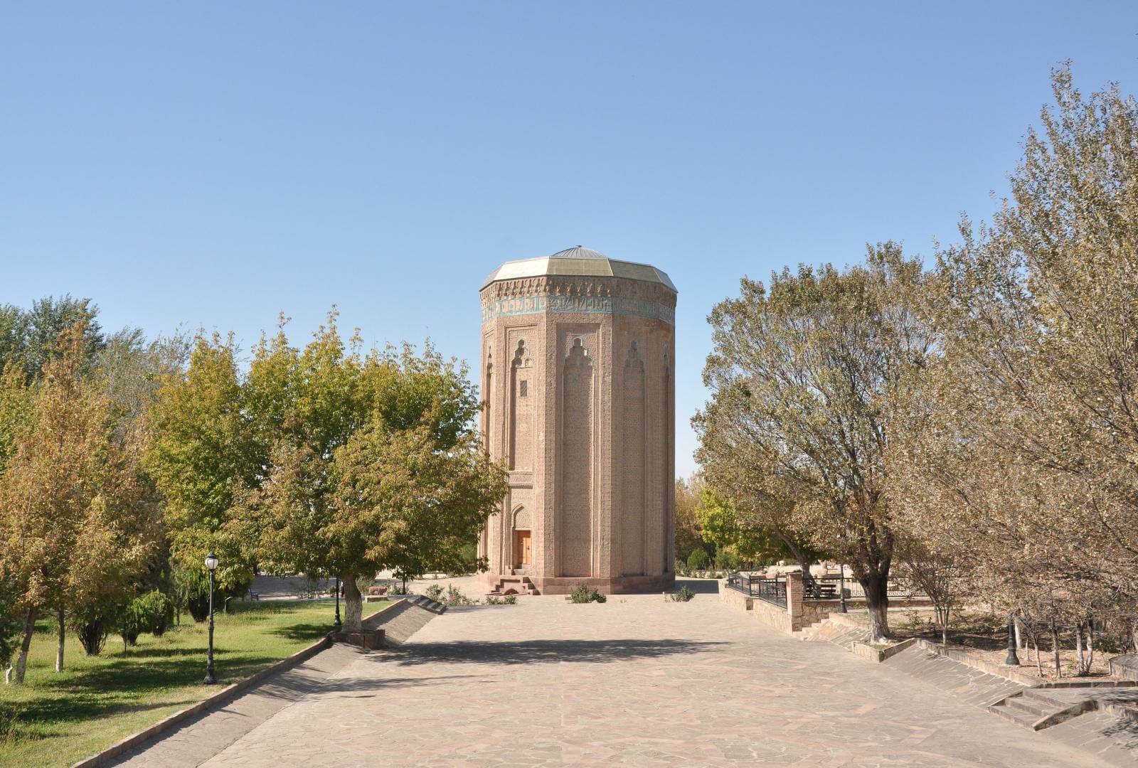 Momine Khatun Mausoleum: A Masterpiece of Azerbaijani Medieval Architecture