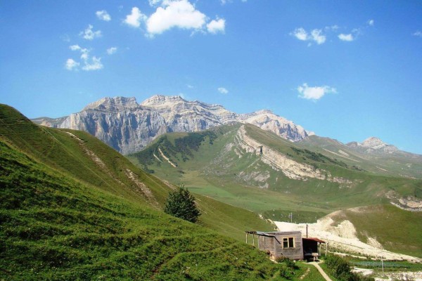 Shahdag Peak Hiking Tour