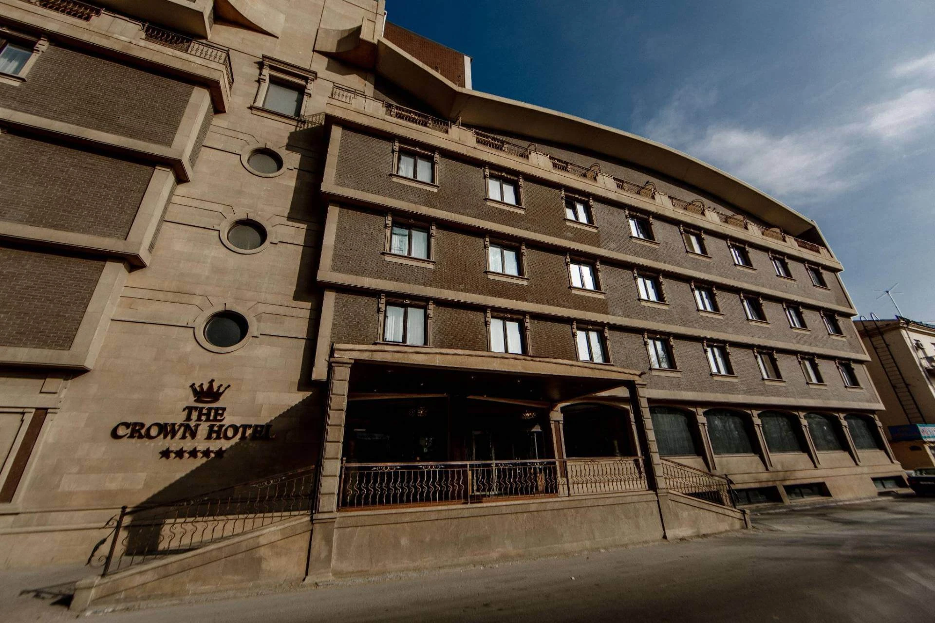 The Crown Hotel