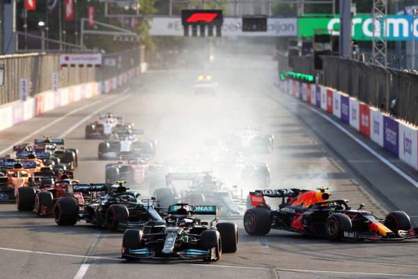 3-Day Formula 1 Experience & Sightseeing Tour in Baku (September 2025)