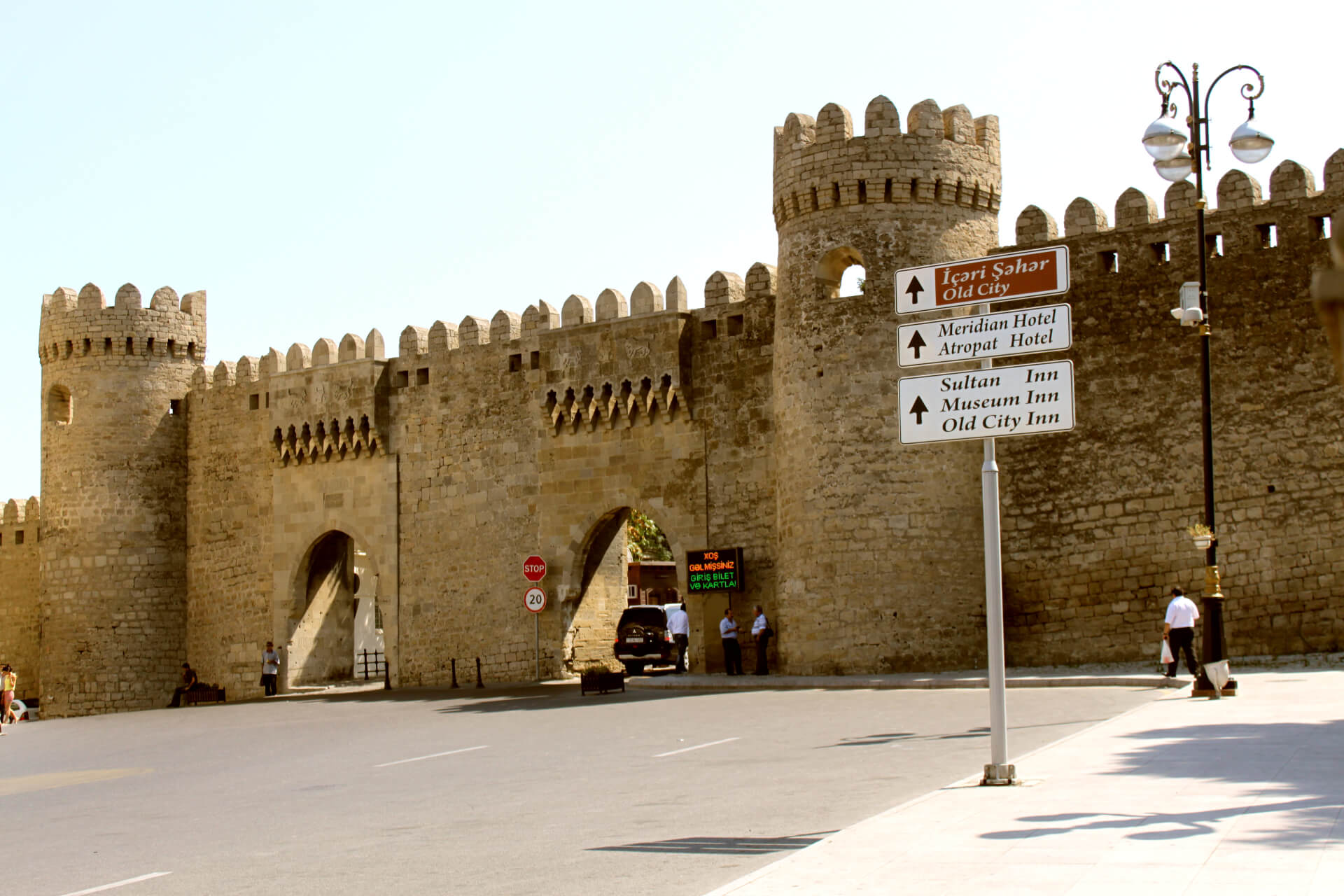 Qoşa Qala (Double Walls) : Baku’s Ancient Fortifications and Historical Significance