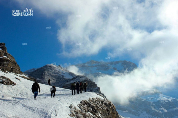 Scenic Hike from Laza to Kuzun